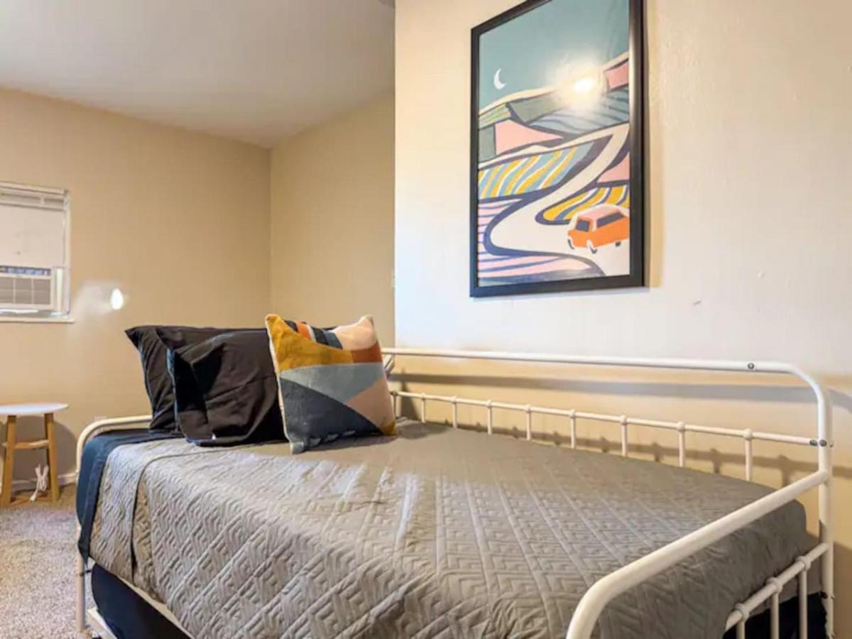 Holiday home 4 7 Bedrooms With 23 Beds And Parking Wifi Pittsburgh