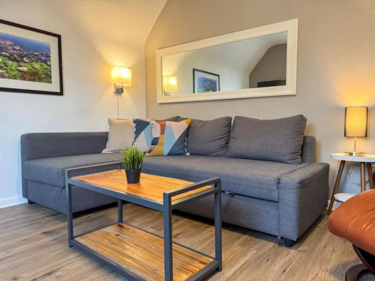 Holiday home 4 7 Bedrooms With 23 Beds And Parking Wifi Pittsburgh