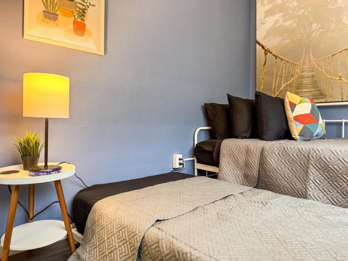 4 7 Bedrooms With 23 Beds And Parking Wifi Holiday home Pittsburgh