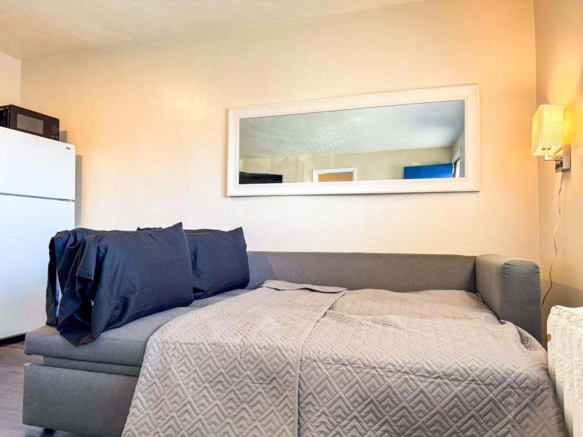 Holiday home 4 7 Bedrooms With 23 Beds And Parking Wifi Pittsburgh